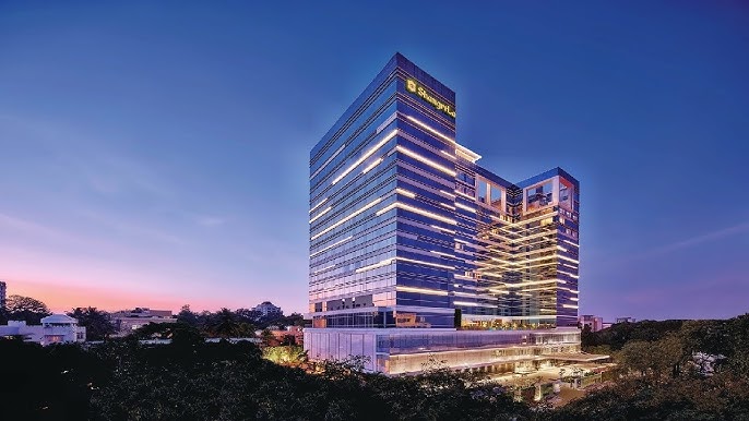 Shangri-La Hotel